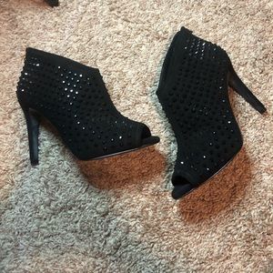 Micheal Kor heels